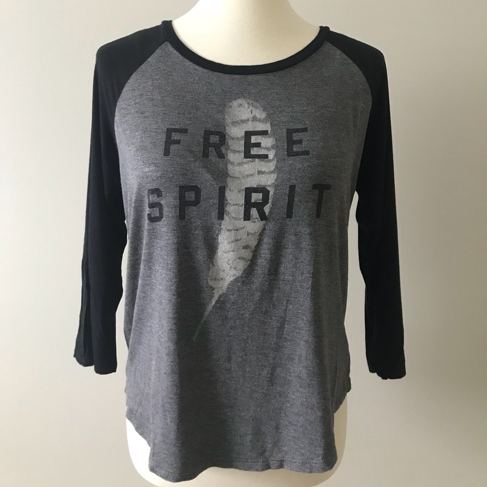 American Eagle baseball tee